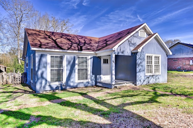 618 W Fisher St, Bellville, TX 77418 - photo 2