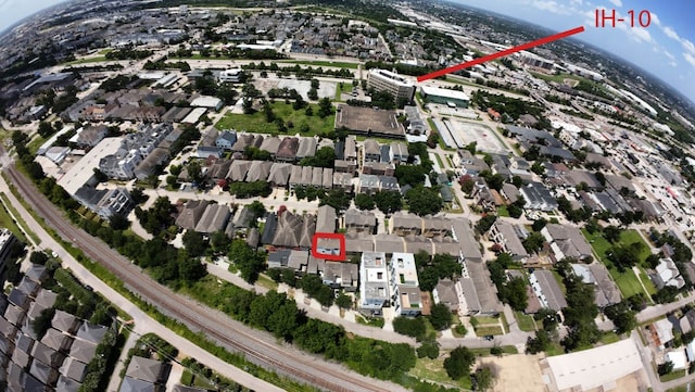 5223 Eigel St, Houston, TX 77007 - aerial view of property and surrounding area with nearby suburban area and a highway