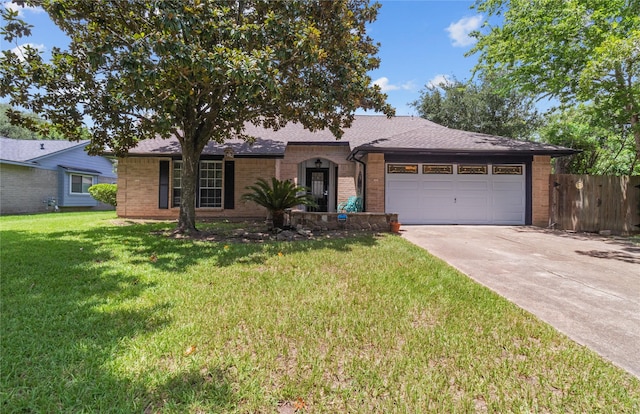 447 Elder Glen Dr, Webster, TX 77598 - photo 2