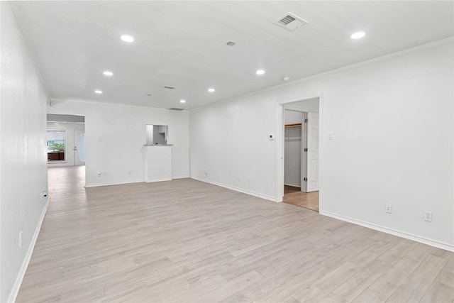 10906 Keese Dr, Houston, TX 77089 - unfurnished room featuring recessed lighting, light wood-type flooring, and crown molding