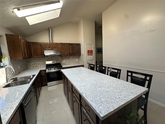 8207 Rustic Park Ct, Houston, TX 77083 - photo 5