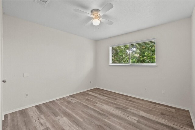 4822 Caranchua Reef Dr, Bacliff, TX 77518 - photo 21