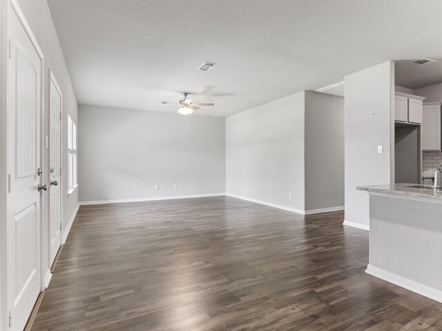 2921 4th St, Bay City, TX 77414 - photo 3