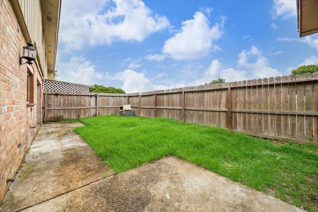 7822 Pacific Pearl St, Houston, TX 77072 - view of fenced backyard