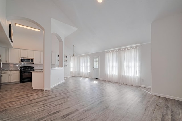 10030 Noisy Waters Dr, Houston, TX 77095 - photo 7