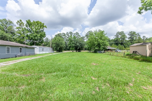 541 N Village Creek Pkwy, Lumberton, TX 77657 - view of yard