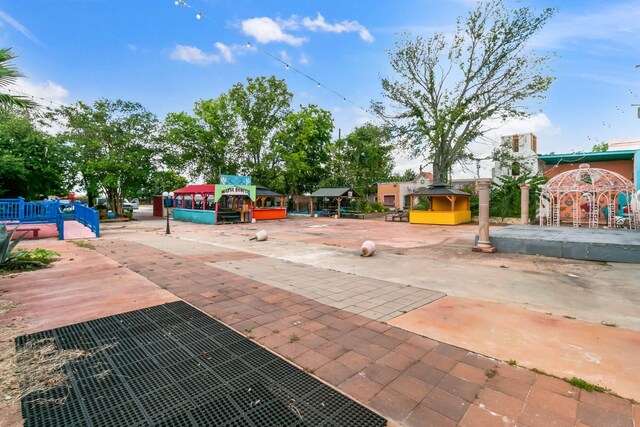 6632 Harrisburg Blvd, Houston, TX 77011 - photo 4