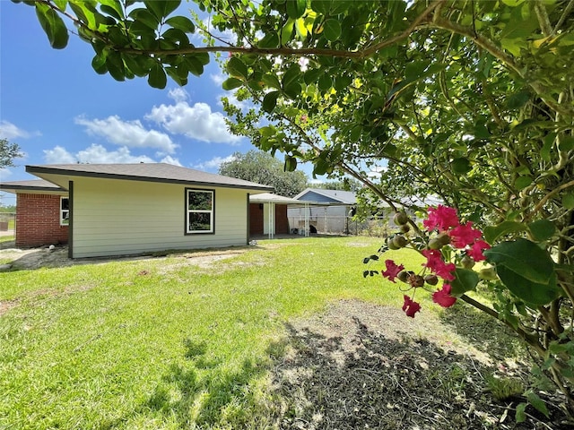 5039 Briscoe St, Houston, TX 77033 - view of yard
