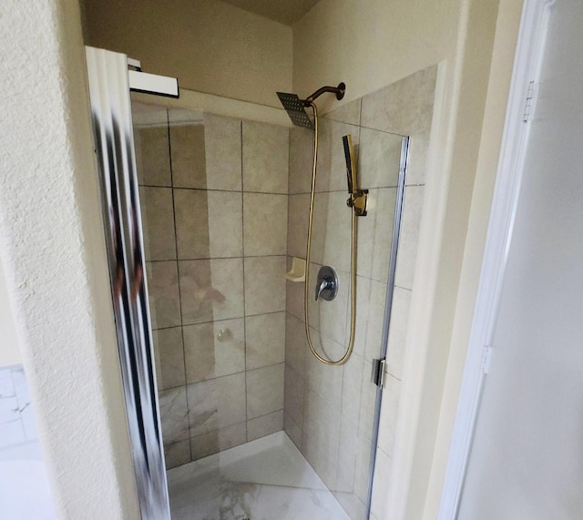 3154 Thicket Path Way, Katy, TX 77493 - bathroom with a stall shower