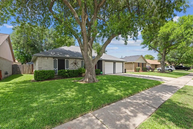 10929 Birch Dr, La Porte, TX 77571 - photo 2