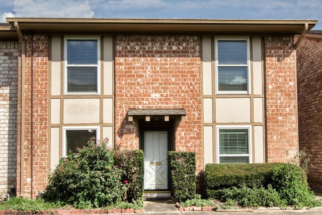 11667 Sabo Rd, Houston, TX 77089 - view of front facade featuring brick siding