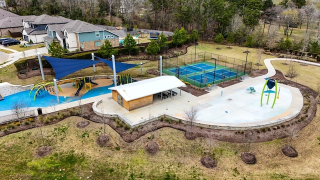 1327 Pleasant Springs Ct, Montgomery, TX 77316