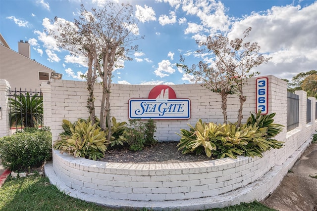 3663 Nasa Pkwy Unit 301, Seabrook, TX 77586 - view of community / neighborhood sign