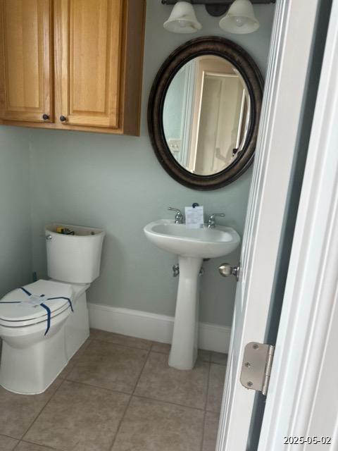 1715 Palmer Vw, San Antonio, TX 78260 - bathroom featuring tile patterned flooring