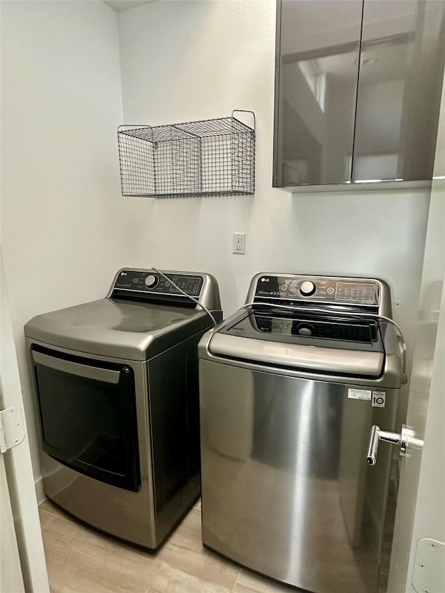 1170 W 19th St, Houston, TX 77008 - photo 23