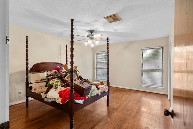 802 Forest Lake Dr, Seabrook, TX 77586 - photo 35