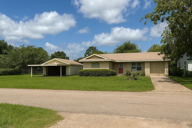 112 S Carol Dr, Quinlan, TX 75474 - photo 1