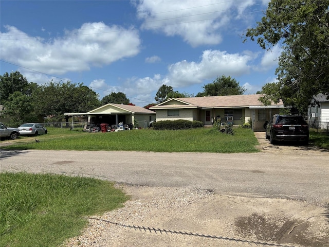 112 S Carol Dr, Quinlan, TX 75474 - photo 2
