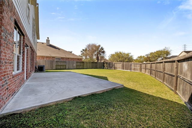 537 Green Cedar Dr, League City, TX 77573 - fenced backyard featuring a patio area