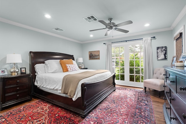 1219 Del Norte St, Houston, TX 77018 - bedroom with wood finished floors, recessed lighting, crown molding, and a ceiling fan