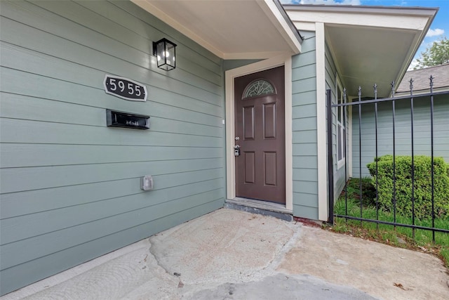 5955 Bellfort St, Houston, TX 77033 - entrance to property