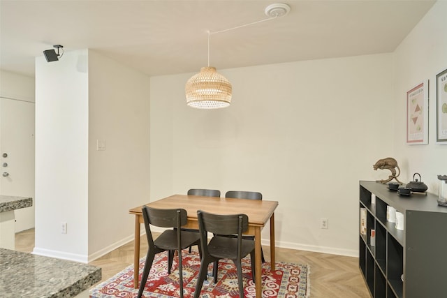 1601 S Shepherd Dr Unit 222, Houston, TX 77019 - dining space with baseboards