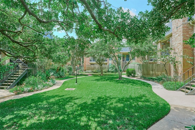 1601 S Shepherd Dr Unit 222, Houston, TX 77019 - view of yard featuring stairway