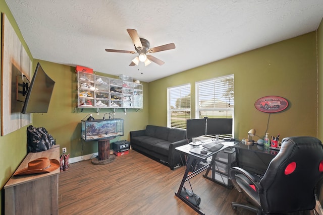 7419 Leightonfield Ct, Cypress, TX 77433 - photo 4