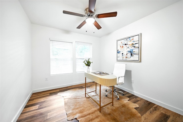 1610 Antoine Dr, Houston, TX 77055 - office area with wood finished floors and a ceiling fan