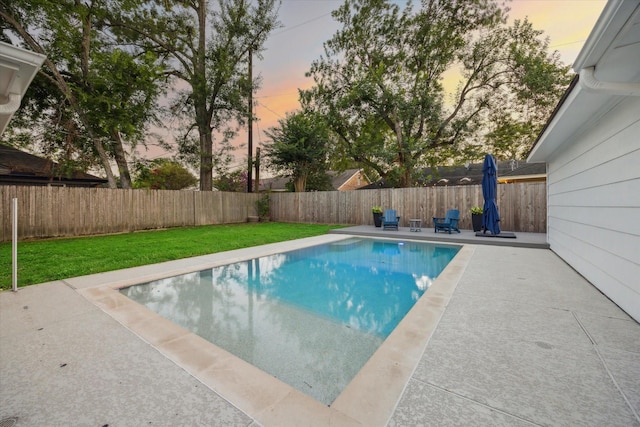 4611 Dunsmere St, Houston, TX 77018 - view of swimming pool featuring a patio and a fenced backyard