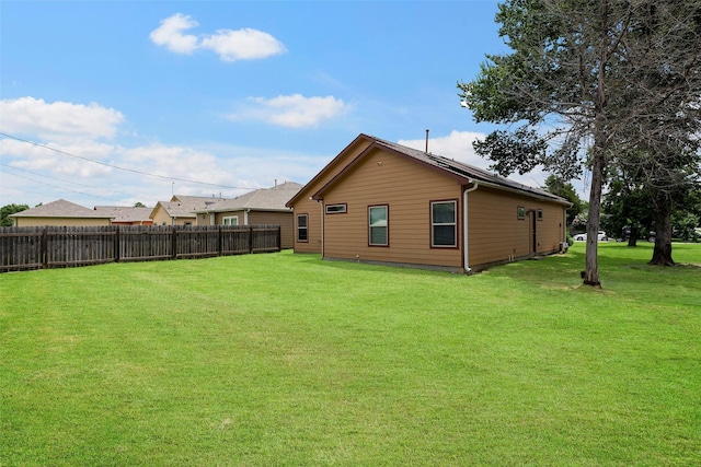 1541 3rd St, Hempstead, TX 77445 - rear view of house