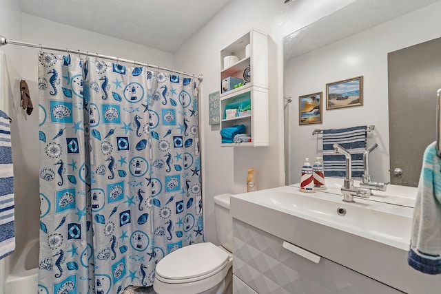 17 Townhouse Ln, Trinity, TX 75862 - bathroom featuring vanity and shower / tub combo