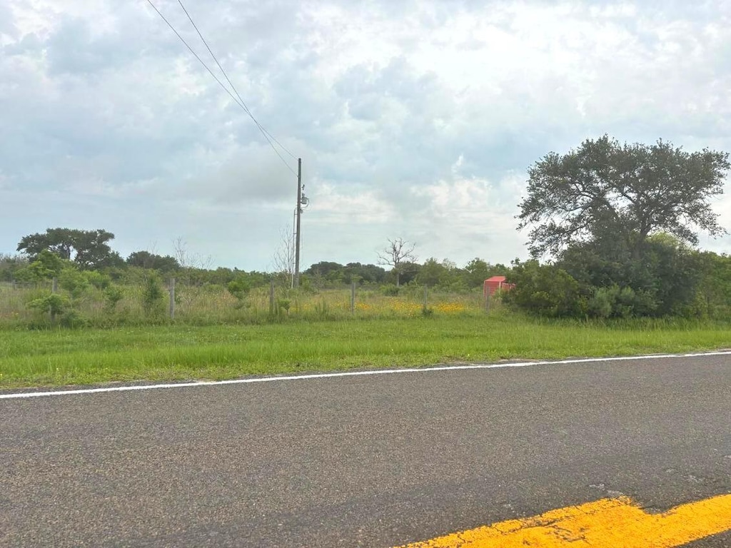 00 S Main St, Anahuac, TX 77514