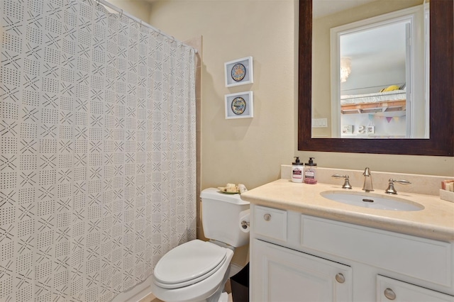 2841 Sherwin St, Houston, TX 77007 - bathroom featuring vanity and a shower with curtain
