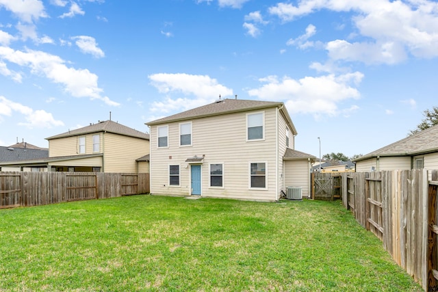814 Eagles Glide Dr, Houston, TX 77090 - back of house featuring a fenced backyard
