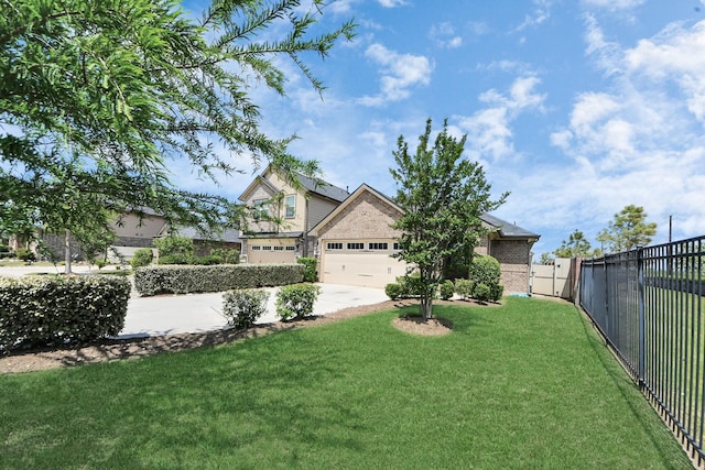 1404 Woods Lake Ct, Houston, TX 77047 - view of yard with concrete driveway