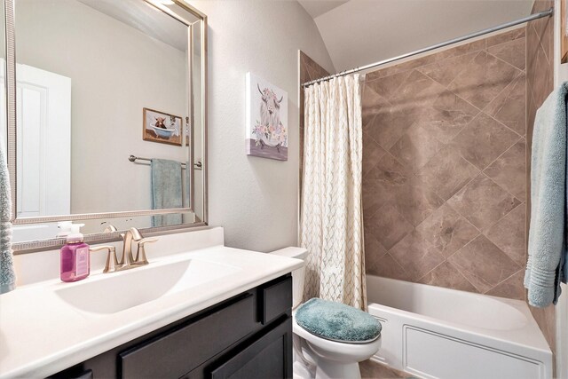 31144 Aspen Gate Trl, Spring, TX 77386 - full bathroom with vanity, shower / bath combo with shower curtain, and lofted ceiling