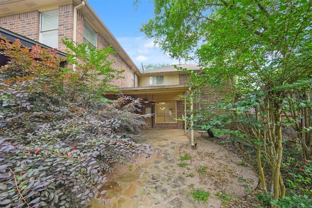 2920 Elm Grove Ct, Kingwood, TX 77339 - view of yard with a patio area