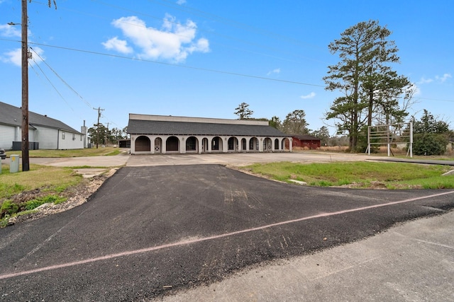 6738 US Highway 190 E, Livingston, TX 77351 - view of front facade
