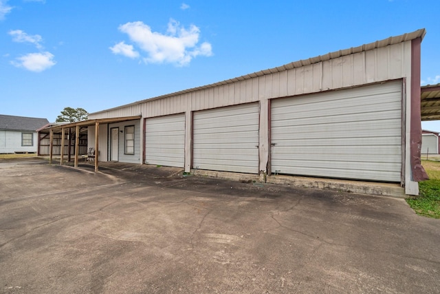 6738 US Highway 190 E, Livingston, TX 77351 - view of garage