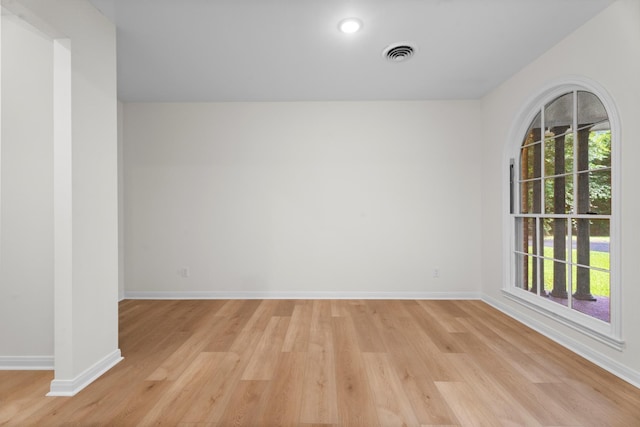 3 Briarwood Dr, Conroe, TX 77301 - spare room with light wood-style flooring and recessed lighting