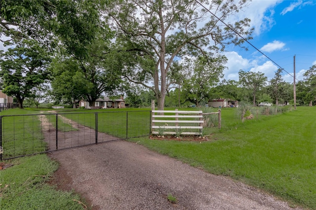 1205 W Houston Ave W, Crockett, TX 75835 - view of gate