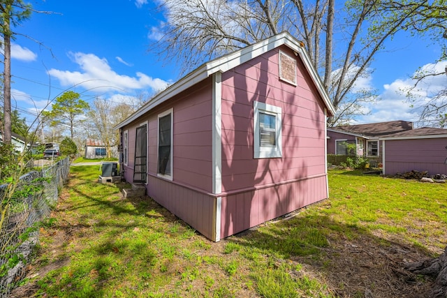 606 E 4th St, Sweeny, TX 77480