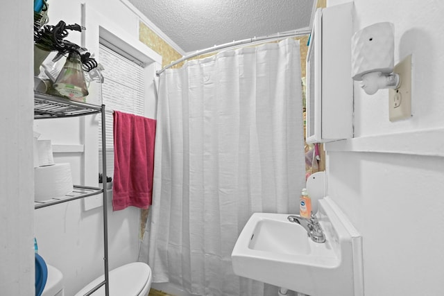 608 E 4th St, Sweeny, TX 77480