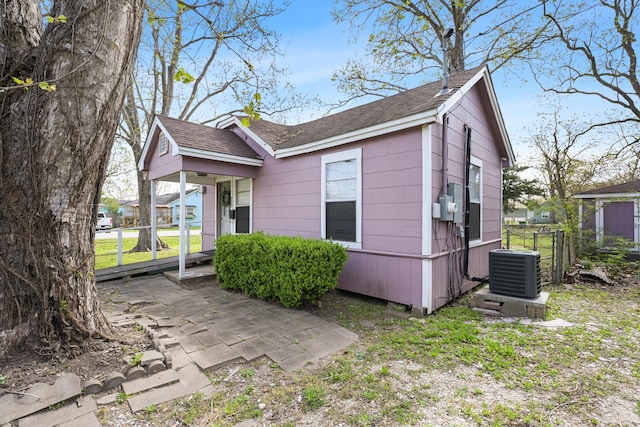 608 E 4th St, Sweeny, TX 77480 - photo 3