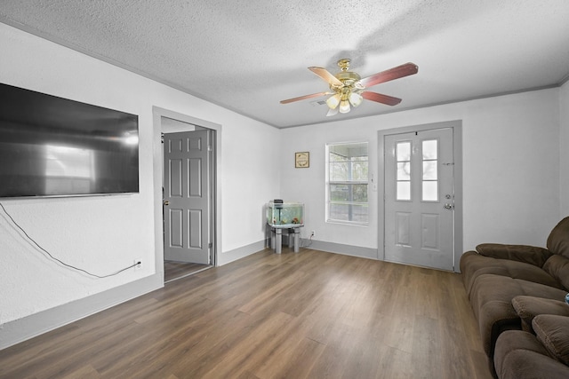 608 E 4th St, Sweeny, TX 77480