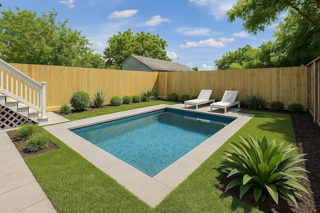 3224 Omega St, Houston, TX 77022 - view of swimming pool with a fenced backyard