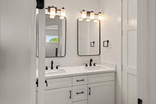 3224 Omega St, Houston, TX 77022 - full bathroom featuring double vanity