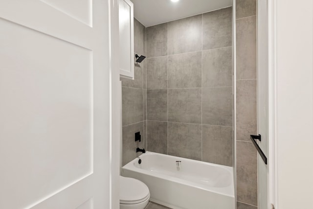 3224 Omega St, Houston, TX 77022 - bathroom featuring toilet and shower / bath combination