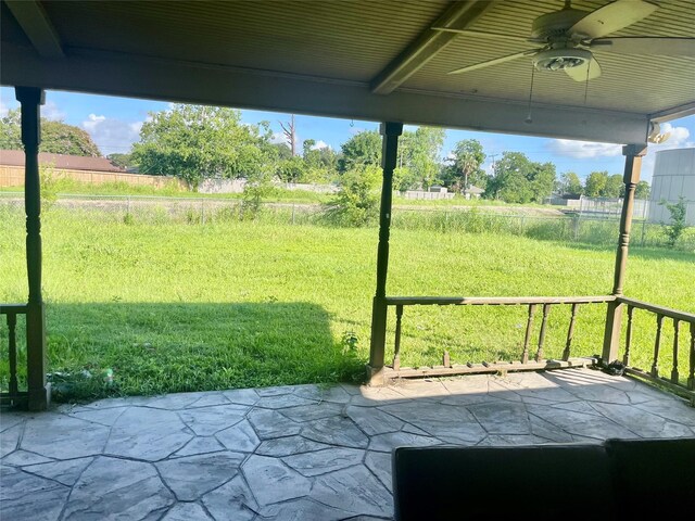 8703 Ashwyne Ln, La Porte, TX 77571 - photo 6